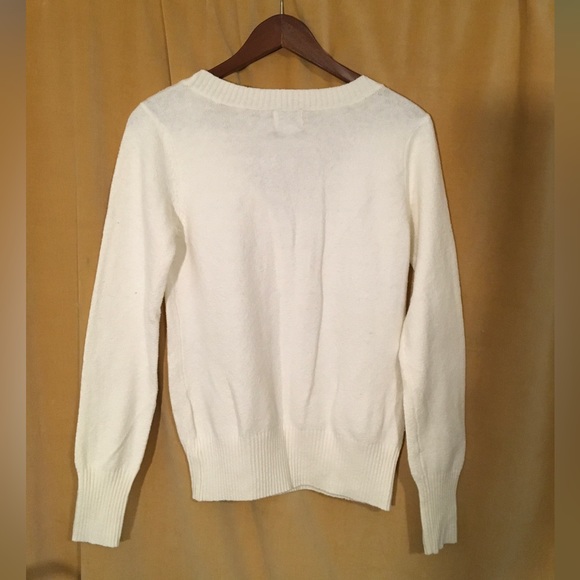 NWOT St. John’s Bay v-neck sweater. Size M. - Picture 3 of 3
